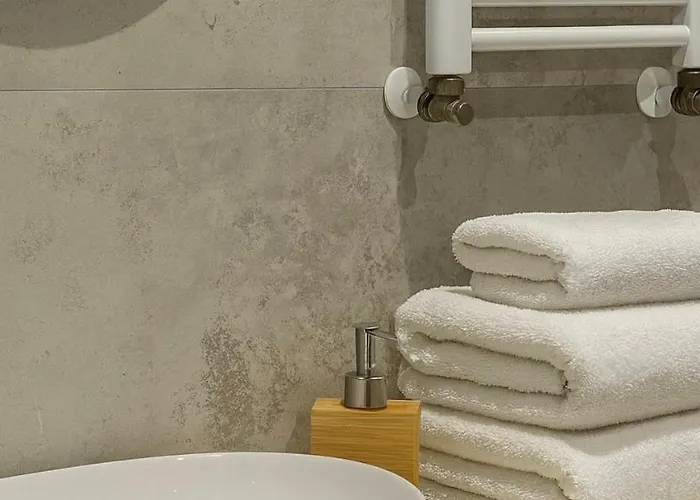 Plac Wolnosci 6 Poznań